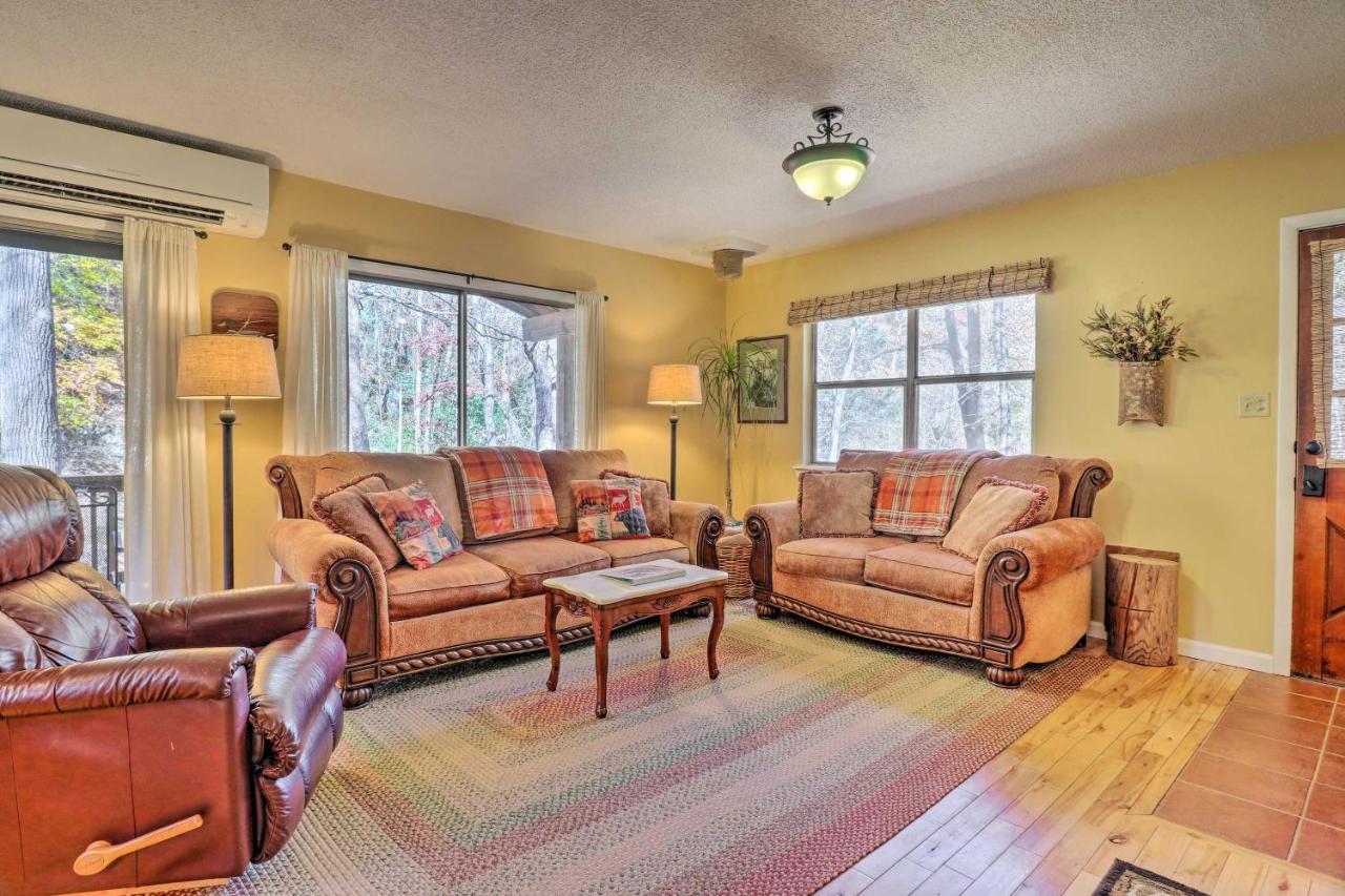 Villa Creekside Retreat With Deck, 18 Miles To Wolf Ridge Weaverville Exterior foto